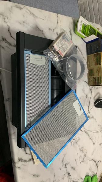 Вытяжка ELIKOR 45П-400-В2Л черная