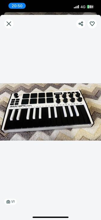 Midi клавиатура Akai