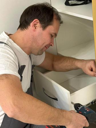 Сборщик мебели