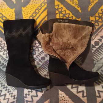 Зимние женские сапожки