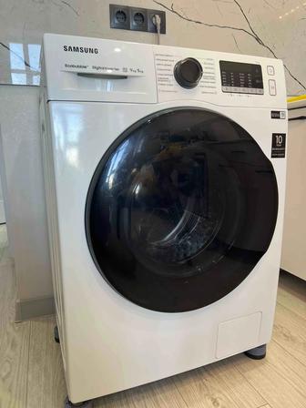 Стиральная машина с сушкой Samsung