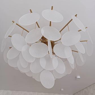 Потолочная люстра