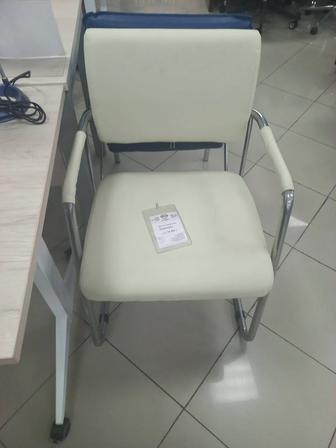 Офисные кресла
