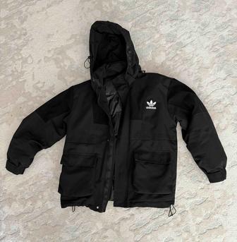 Продам куртку Adidas. Состояние отличное, носила всего пару раз. Цена 20К