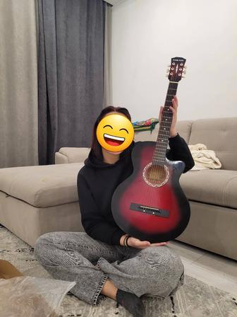 Продаю б/у гитару Ronnie Wood AG38C!