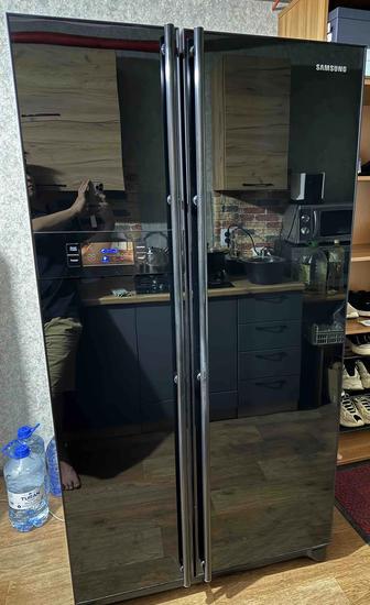 холодильник двухдверный