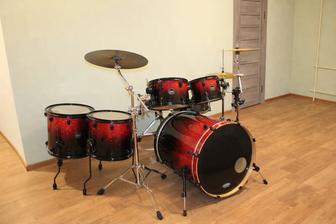 Продам барабанную установку Mapex Armory с полной топовой комплектацией