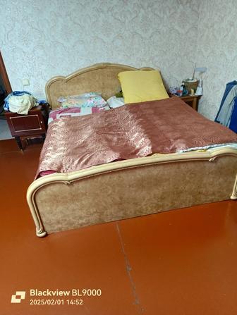 Кровать двуспальная