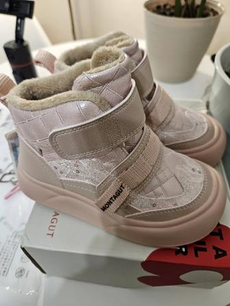 Продам зимние ботинки для девочки