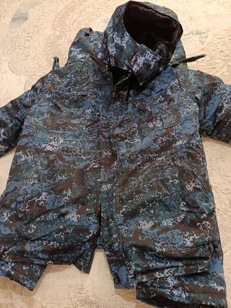 Мужской двойка размер 50 отдам 7900т