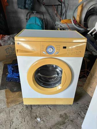 Продам стиральную машину