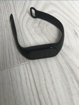 Продаю Mi Band 7 оригинал