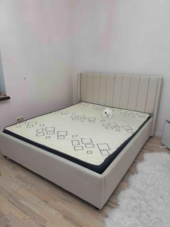 Продам двухспальную кровать