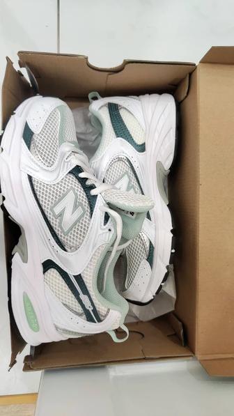 Кроссовки new balance
