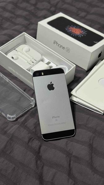iPhone 5S SE в идеальном состоянии