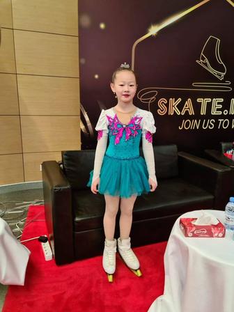 Продам платье для выступления