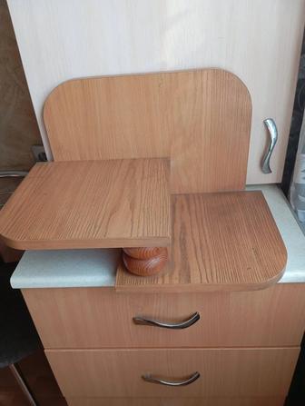 Продам полочки на стену