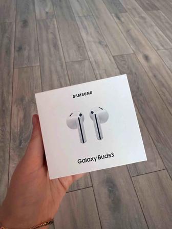 Продам новые наушники Samsung Galaxy Buds 3