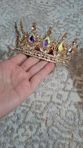 Корона на торт