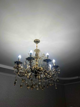 Люстра в