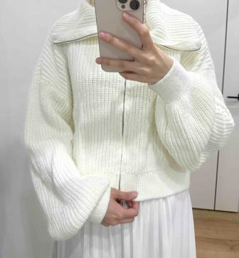 Теплый свитер