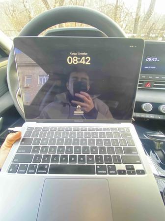 Apple MacBook air 13