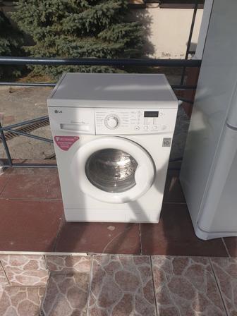 Продам стиральную машину LG Direct Drive