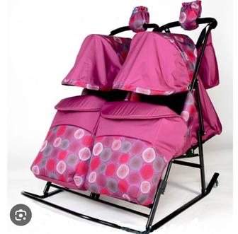 Продам двойные санки для двойняшек или погодок.