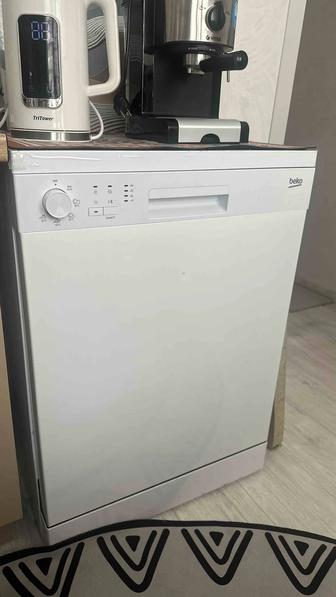 Посудомойка почти новая