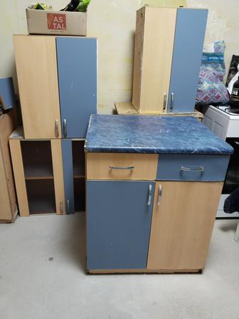 Продам кухонный гарнитур б /у