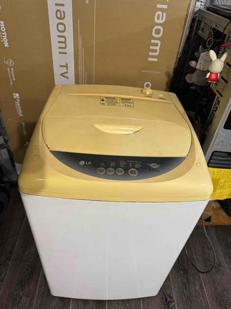 Продам стиральную машинку