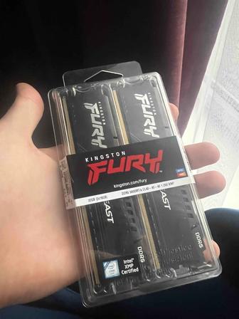 Продам Память DDR5 Kingston Fury 32gb