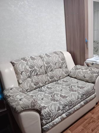Продается диван раскладной и кресло