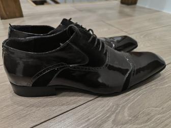 Продам мужской туфли