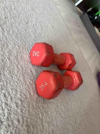 Гантели по 3 кг, всего 6 кг пара