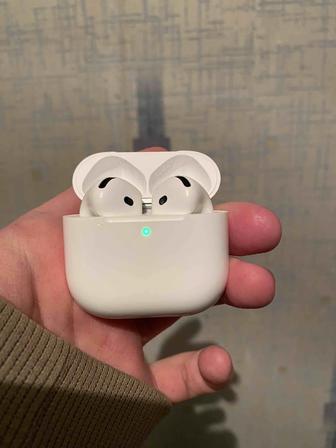 AirPods 4