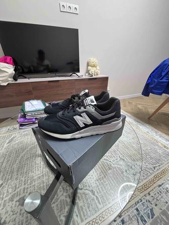 Продам кроссовки new balance