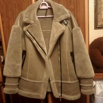 Продам женскую дубленку