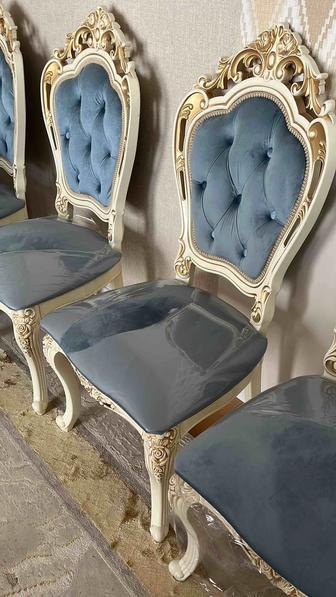 Стулья для гостинной