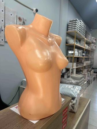 Манекен женский