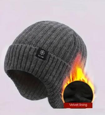 Шапка вязаная с ушками