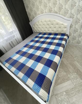 Продаю кровать 180/200