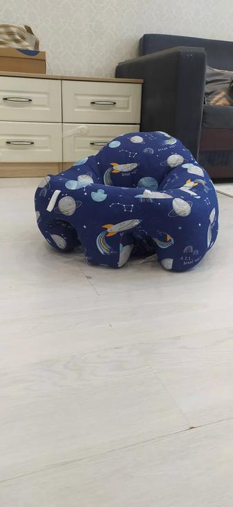 Продам сиденье для малыша