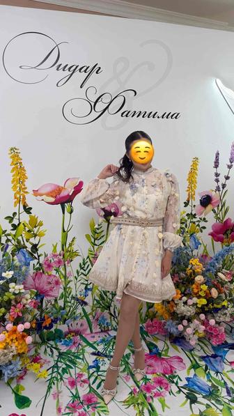 Продается женское платье