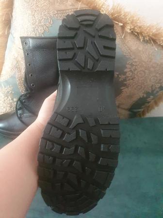 Продам берцы обувь