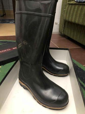 Сапоги резиновые