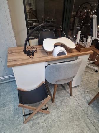 Продам стол для маникюра с вытяжкой