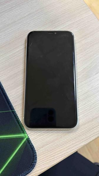 Продам айфон 11