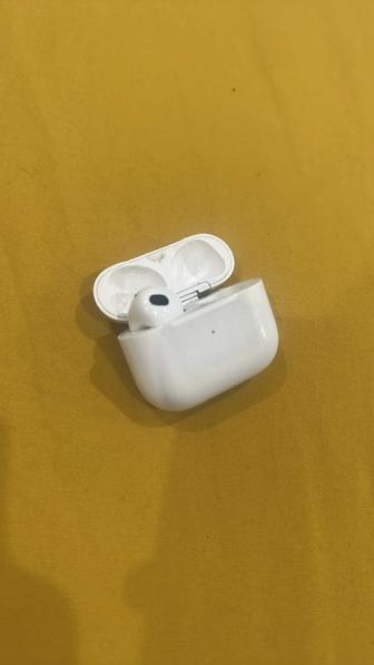 Air pods 3 оригинал без правого уха