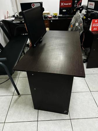 Продам офисные столы, стулья, диспенсер для воды !